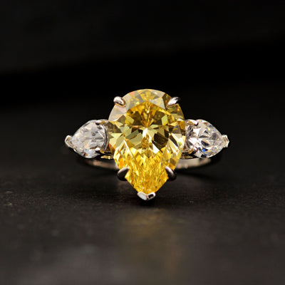 Anillo de Oro Blanco con Diamante de Alto Carbono 10 Quilates Diseño Gota - Image 8