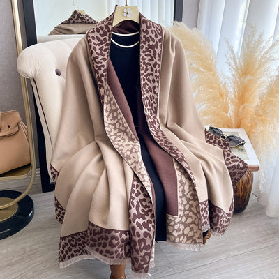 Bufanda Estampado Leopardo de Cachemira Artificial Elegante para Mujer - Image 3