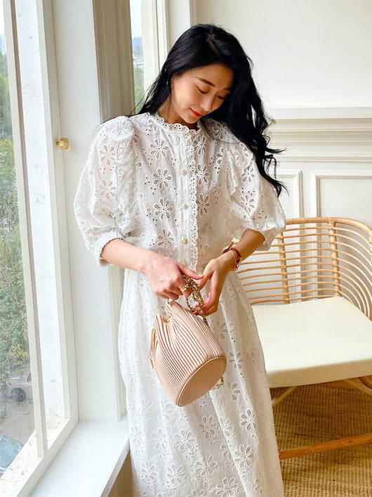 Conjunto Elegante Blanco: Blusa y Falda de Corte Impecable - Image 10