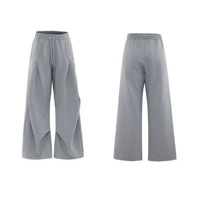 Traje Deportivo Hombre Cuello V con Hombreras Acolchadas y Detalles Metálicos - Image 4