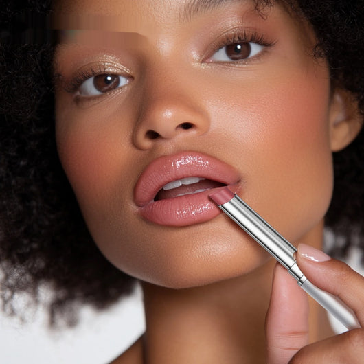 Labial Brillo Hidratante con Miel y Efecto Lubricante - Image 3