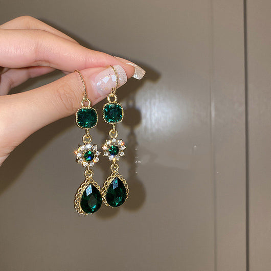 Aretes de Gancho Diamante y Esmeralda - Image 9