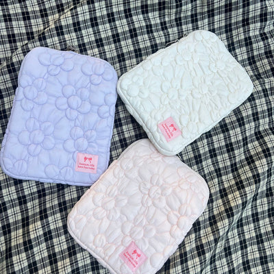 Bolsa para Tablet 13 Pulgadas con Bordado Floral y Algodón Acolchado - Image 12