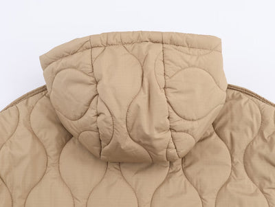 Chaqueta Acolchada Impermeable con Capucha para Mujer - Versátil y Cómoda - Image 9