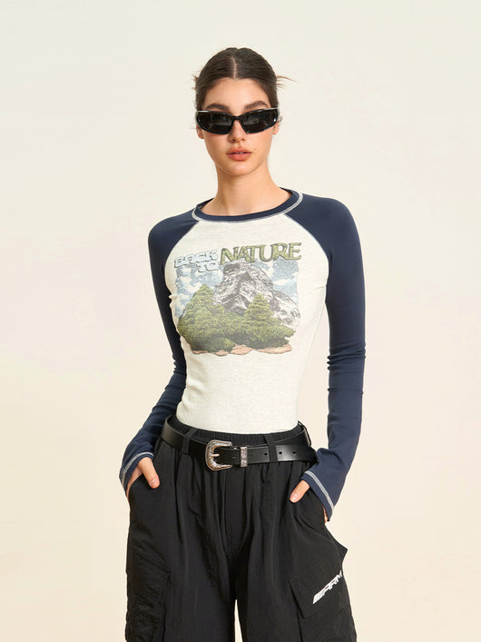 Playera Manga Larga Ajustada Back To Snow Mountain para Niña - Image 10