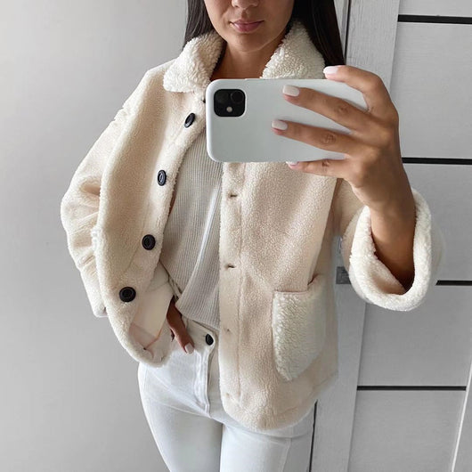 Chaqueta Casual de Borrego para Mujer - Corte Moderno - Image 6