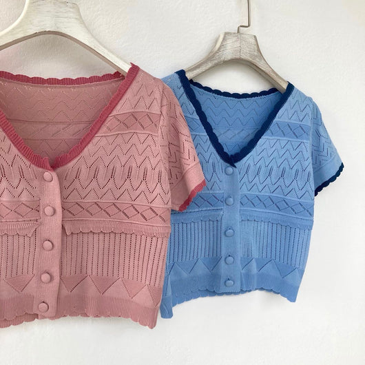 Blusa Corta Tejida con Detalles Calados y Jacquard - Image 8