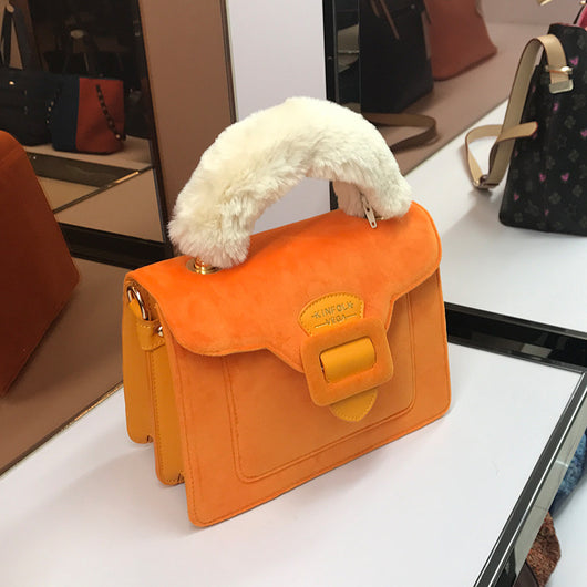 Bolso Navideño de Novia TWIGS Terciopelo y Pelaje Crossbody - Image 8