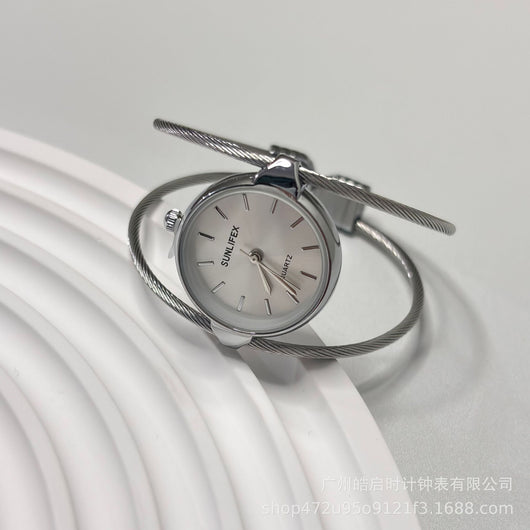 Reloj Pulsera Minimalista Abierto para Mujer - Image 13
