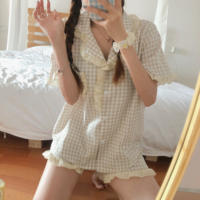 Conjunto de Ropa de Casa Floral con Tirantes Ajustables - Image 9