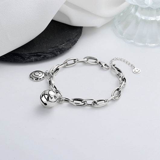 Pulsera con Cascabel de Carita Feliz - Diseño Creativo y Expresivo - Image 3