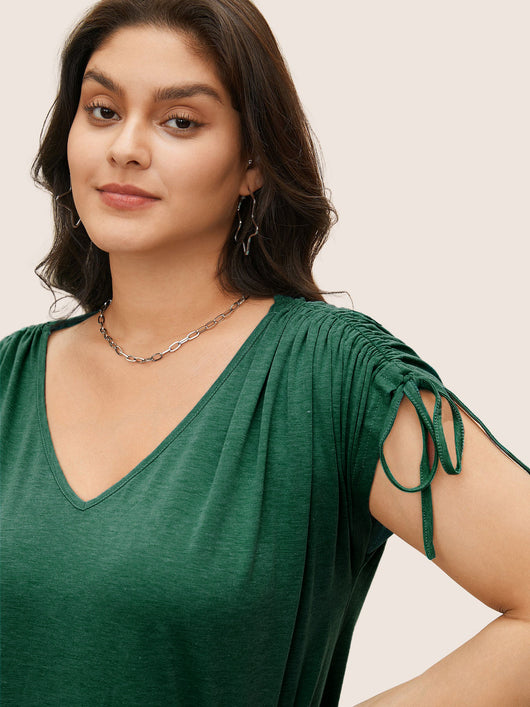 Playera Suelta con Cuello V y Cordón Ajustable - Básico Versátil - Image 12