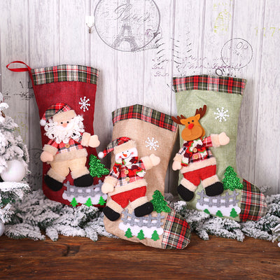 Calcetín Navideño con Muñeca Danzante Interactiva - Image 10