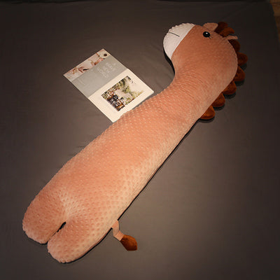 Almohada Larga de Terciopelo Animal para Sofá y Cama - Image 4