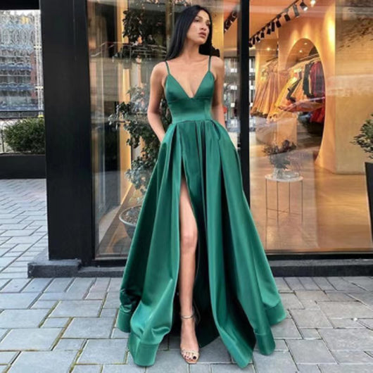 Vestido Largo Elegante con Tirantes Ajustables - Image 11