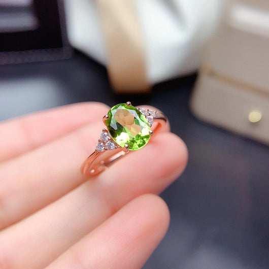 Anillo Peridoto para Mujer con Circón - Diseño Elegante y Sofisticado - Image 2