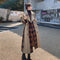 Cortavientos Khaki con Costuras a Cuadros para Mujer