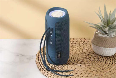 Parlante Bluetooth Portátil Resistente al Agua con Ranura para Tarjeta - Image 13