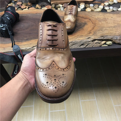 Zapatos de Cuero Artesanales Grabados Vintage para Hombre - Image 7