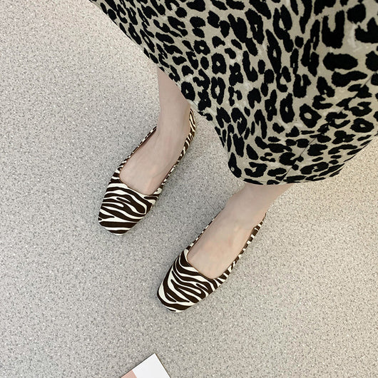 Zapatos Planos Punta Cuadrada Estilo Coreano con Patrón Zebra y Tacón Grueso - Image 4