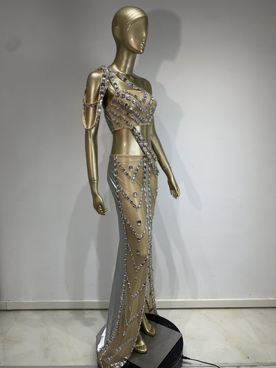 Traje Vestido Brillante con Cristales Decorativos - Image 16