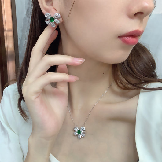 Aretes de Plata Esterlina con Esmeralda Verde en Forma de Moño - Image 10