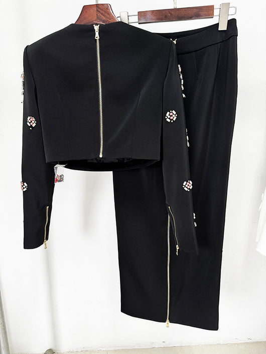 Conjunto Dos Piezas: Top Corto con Incrustaciones de Diamantes y Falda Larga - Image 31