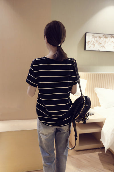 Blusa Clásica de Rayas para Mujer con Mangas Cortas - Image 6