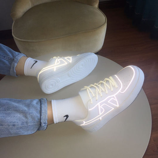 Zapatillas Deportivas Reflectantes Blancas Unisex - Image 9