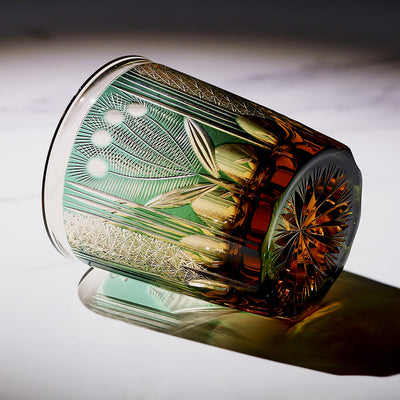 Vaso de Whiskey de Cristal Tallado a Mano con Diseño de Pavo Real - Image 3