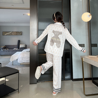 Pijama Tipo Traje con Estampado Cartoon - Cómodo y Elegante para Casa - Image 4