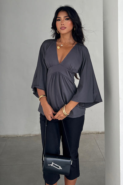 Blusa Elegante Escote en V Profundo con Mangas Trompeta para Mujer - Image 10