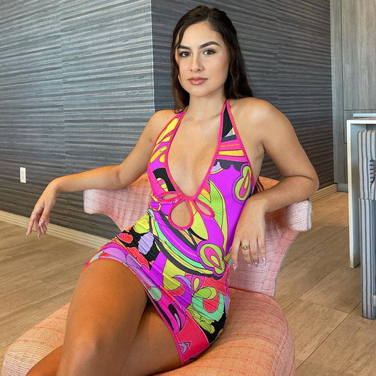 Vestido Hueco Escote en V Profundo sin Mangas con Cuello Halter - Image 5