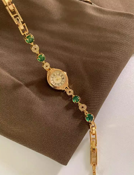 Reloj de Cuarzo Esmeralda con Diseño Exclusivo