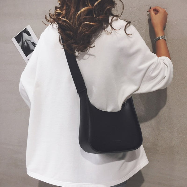 Bolso Bandolera de Tela Ancha con Diseño Moderno