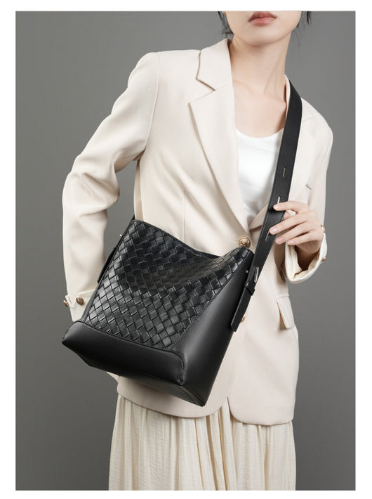Bolso Bandolera de Cuero Genuino - Estilo y Funcionalidad - Image 9