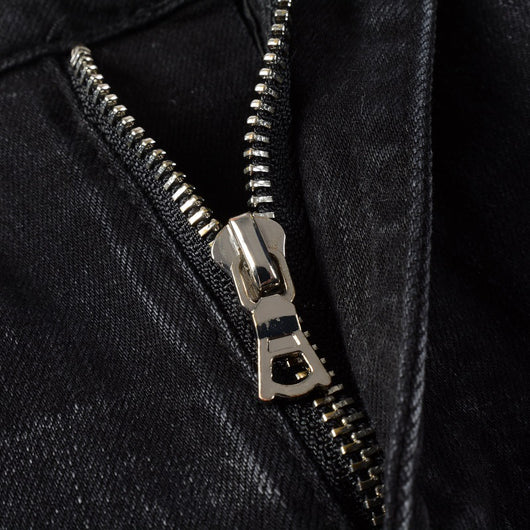 Jeans Slim Ajustado con Detalles Rotos - Image 3