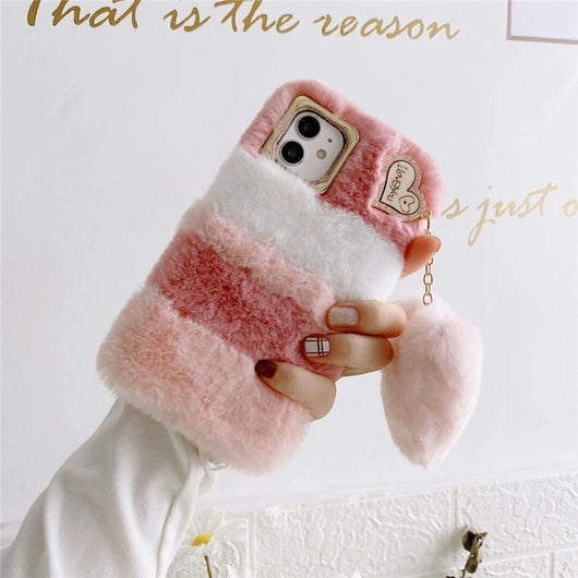 Funda Acolchada para Teléfono con Anillo de Lente y Dije de Amor - Image 3