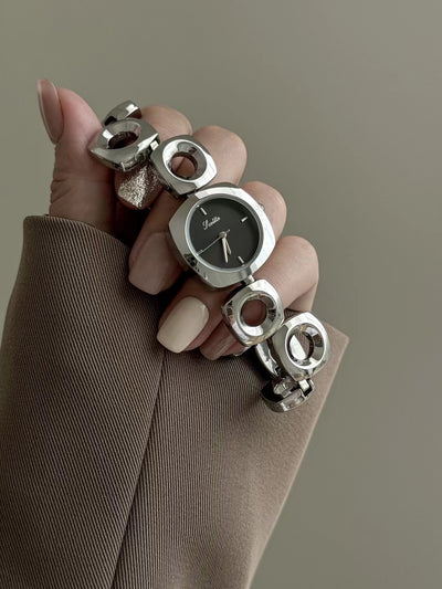 Reloj Pulsera Dorado Calado Moderno para Mujer - Image 14