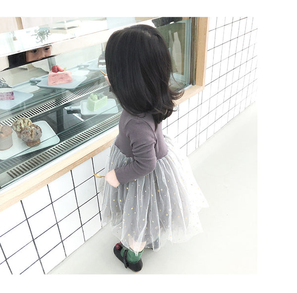 Vestido Infantil de Manga Larga con Diseño de Estrella de Cinco Puntas en Tul