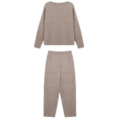 Conjunto Elegante de Suéter y Pantalón Tejido Slim Fit - Image 10