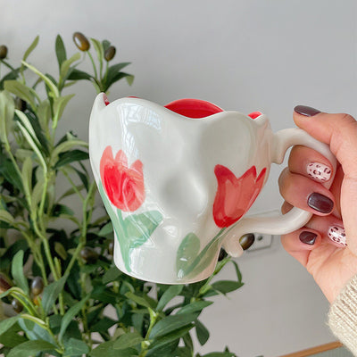Taza de Agua Artesanal de Cerámica con Flores Tulipán y Lirio del Valle - Image 9