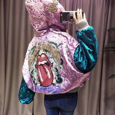 Chaqueta Hoodie de Terciopelo Dorado con Letras y Lentejuelas Reforzadas - Image 11