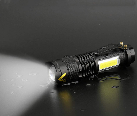 Linterna LED Compacta de Aluminio - Luz Potente para Aventuras - Image 2