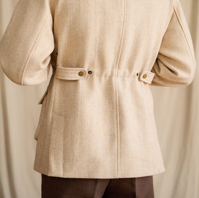 Chaqueta Safari Ejecutiva de Lana Gruesa Ajustada - Image 10