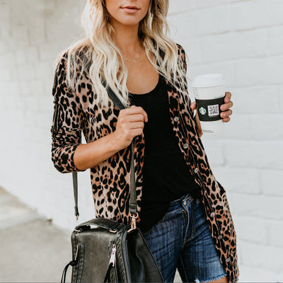 Chaqueta Leopardo Escote V Manga Larga con Botones - Image 9