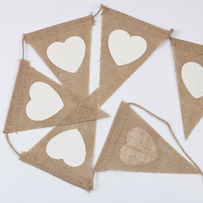 Bandera Decorativa de Lino con Corazones Triángulo para Bodas y Fiestas - Image 3