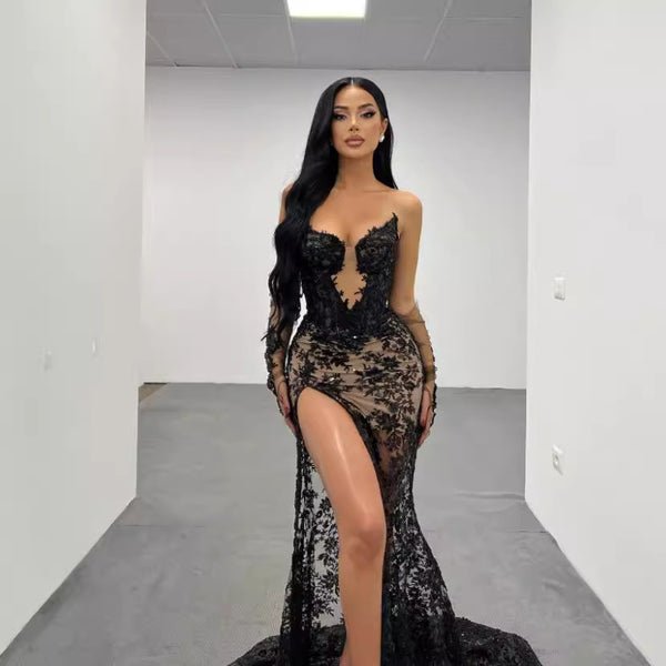 Vestido Largo Ajustado Negro con Encaje y Malla - Diseño Elegante con Abertura