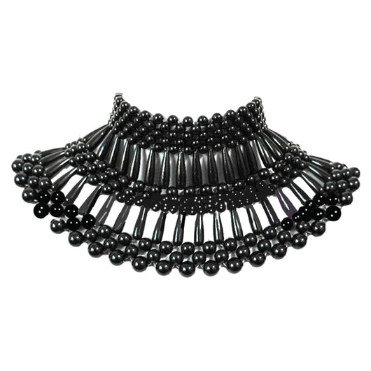 Chal Tejido a Mano con Perlas y Detalles de Joyería - Image 3