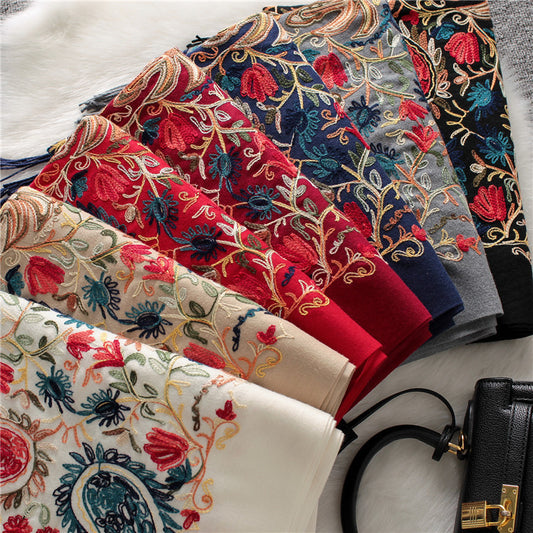 Chal Bordado Cálido y Grueso para Mujer - Image 2
